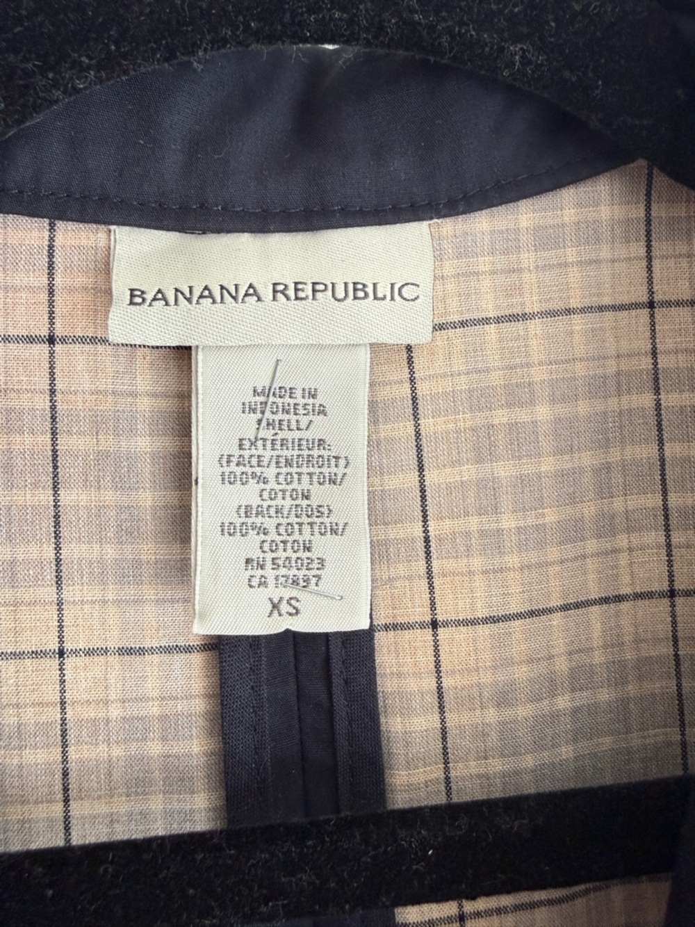Banana Republic Navy Trench Coat with Plaid Lining - Picture 3 of 4